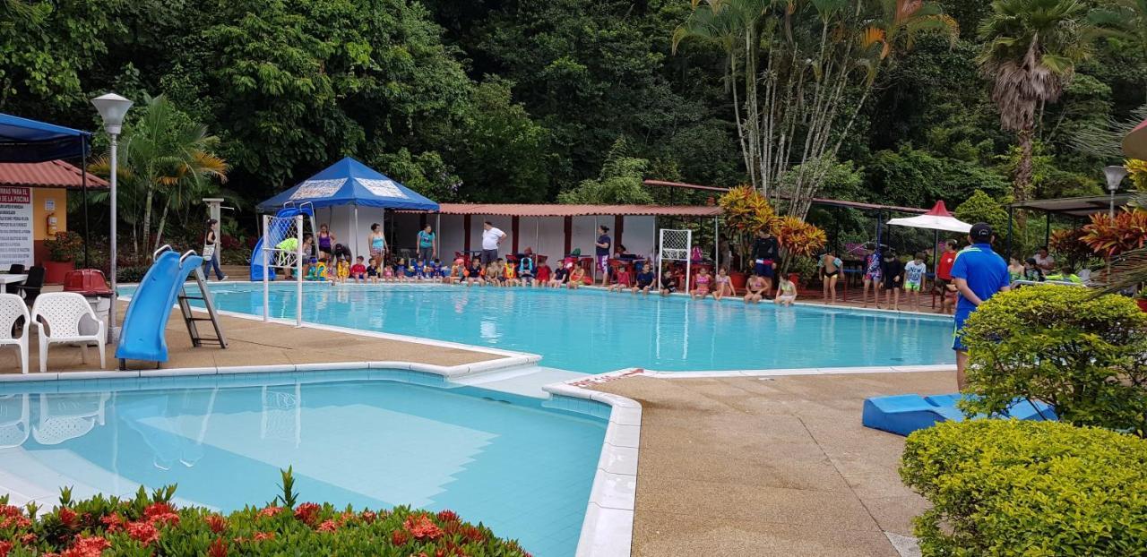 Balneario Chorillano Hotel Villavicencio Luaran gambar