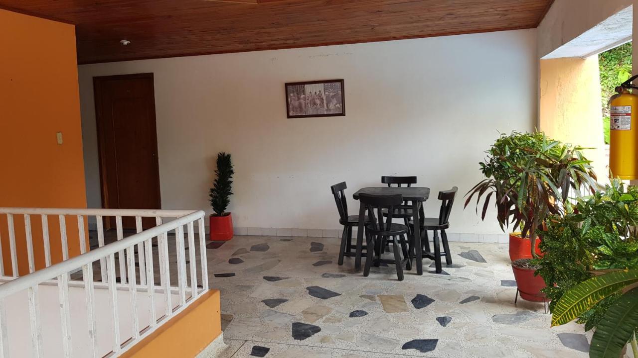 Balneario Chorillano Hotel Villavicencio Luaran gambar