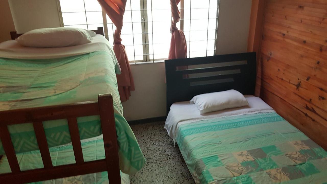 Balneario Chorillano Hotel Villavicencio Luaran gambar