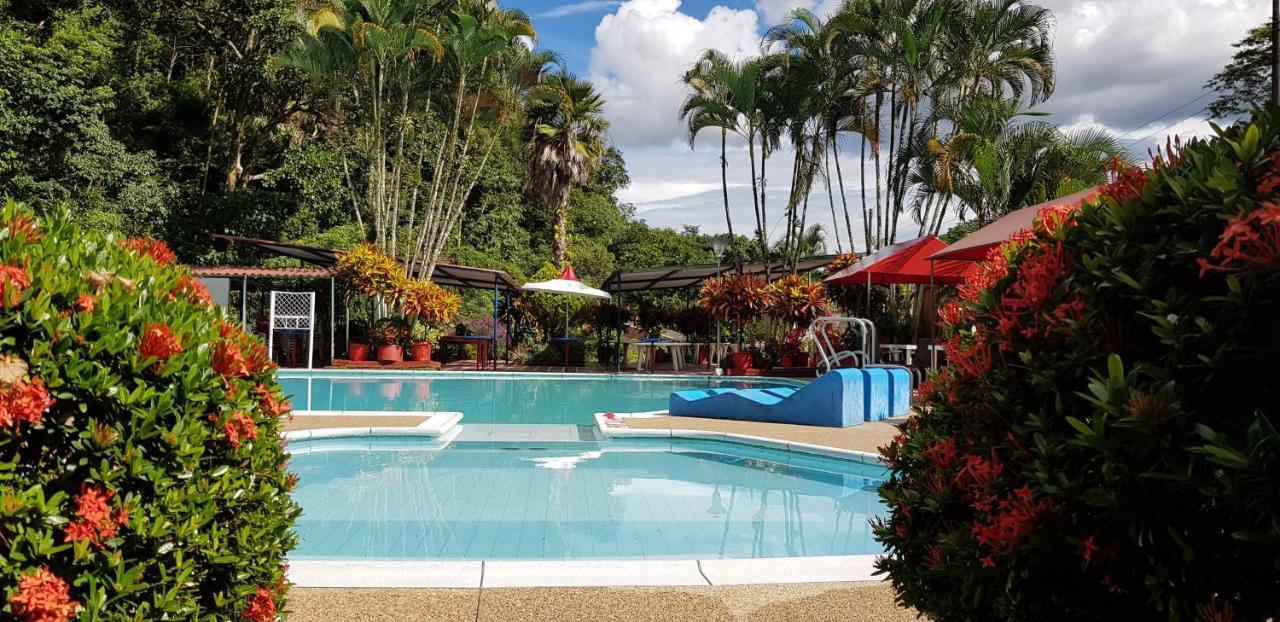 Balneario Chorillano Hotel Villavicencio Luaran gambar