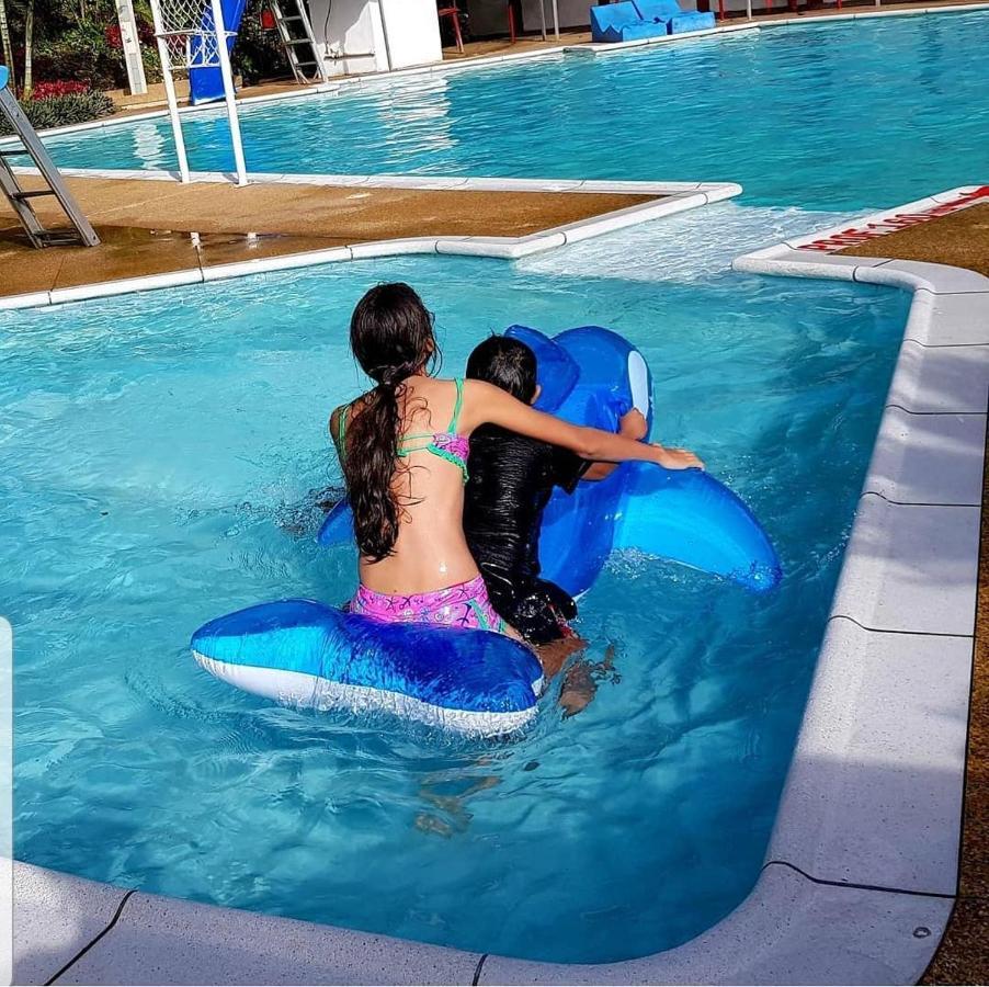 Balneario Chorillano Hotel Villavicencio Luaran gambar